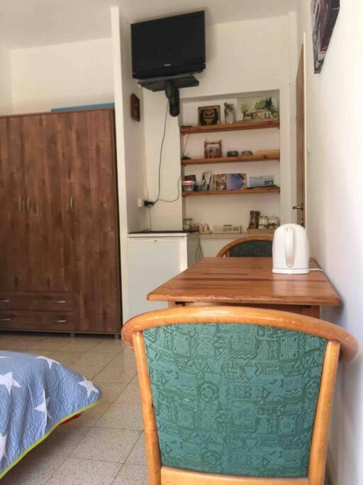 شقة أراد  في The Little Dorm And Beer المظهر الخارجي الصورة